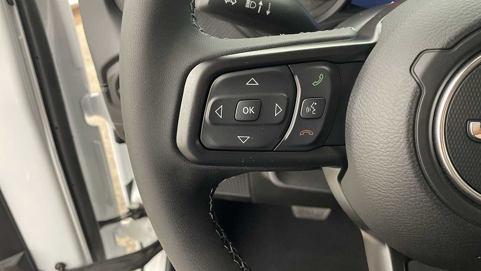 Thumbnail: 2026 Jeep Gladiator - 14