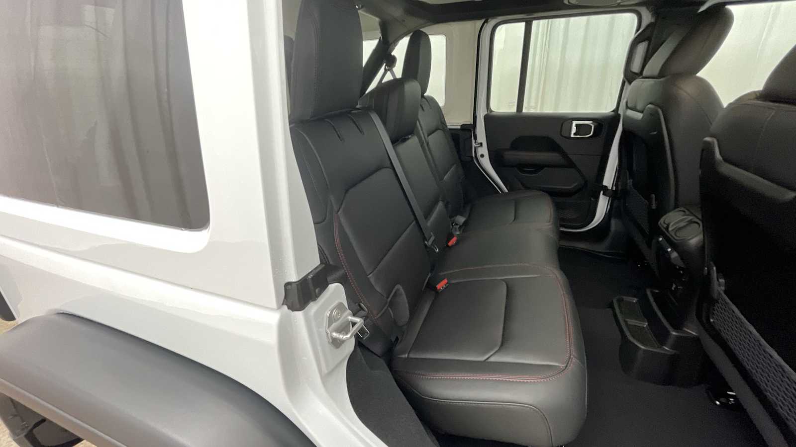 Thumbnail: 2025 Jeep Wrangler - 10