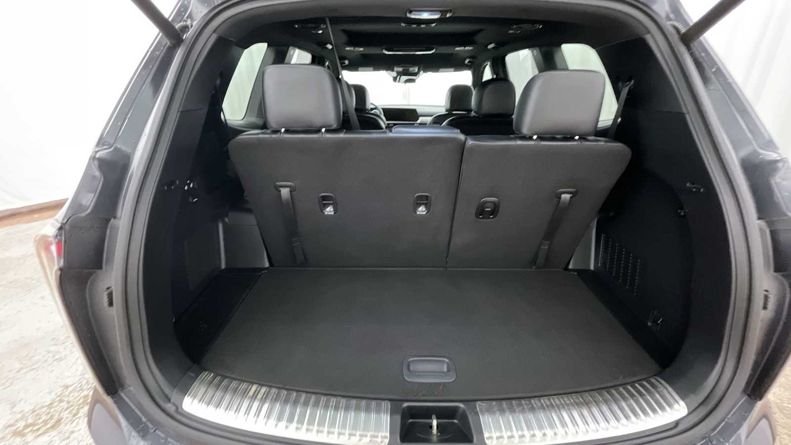 Thumbnail: 2023 Kia Telluride - 33