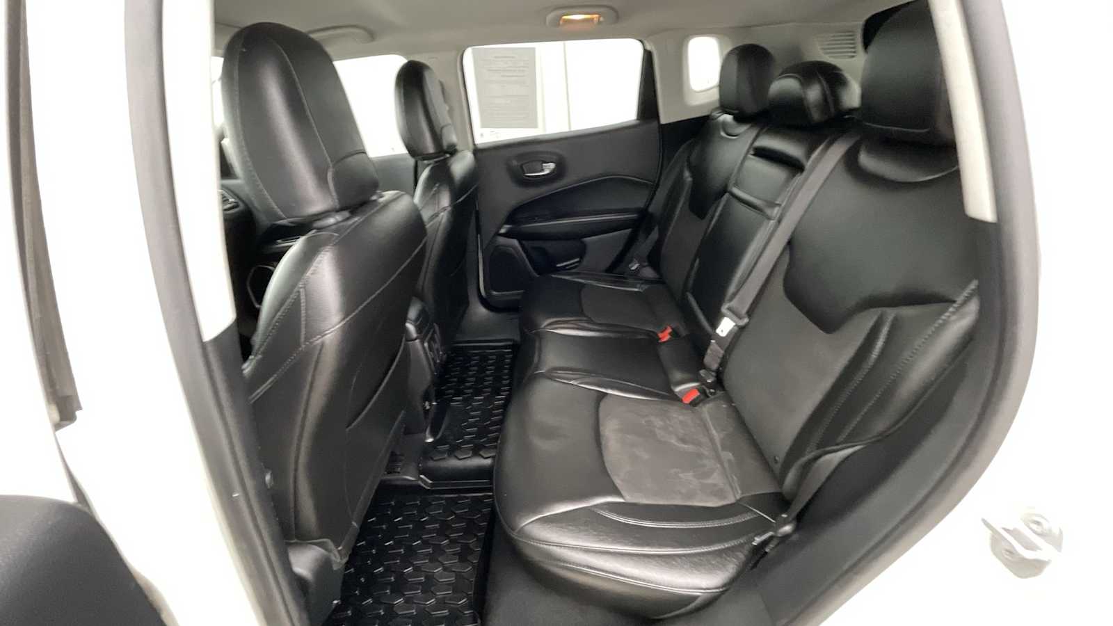 Thumbnail: 2018 Jeep Compass - 7