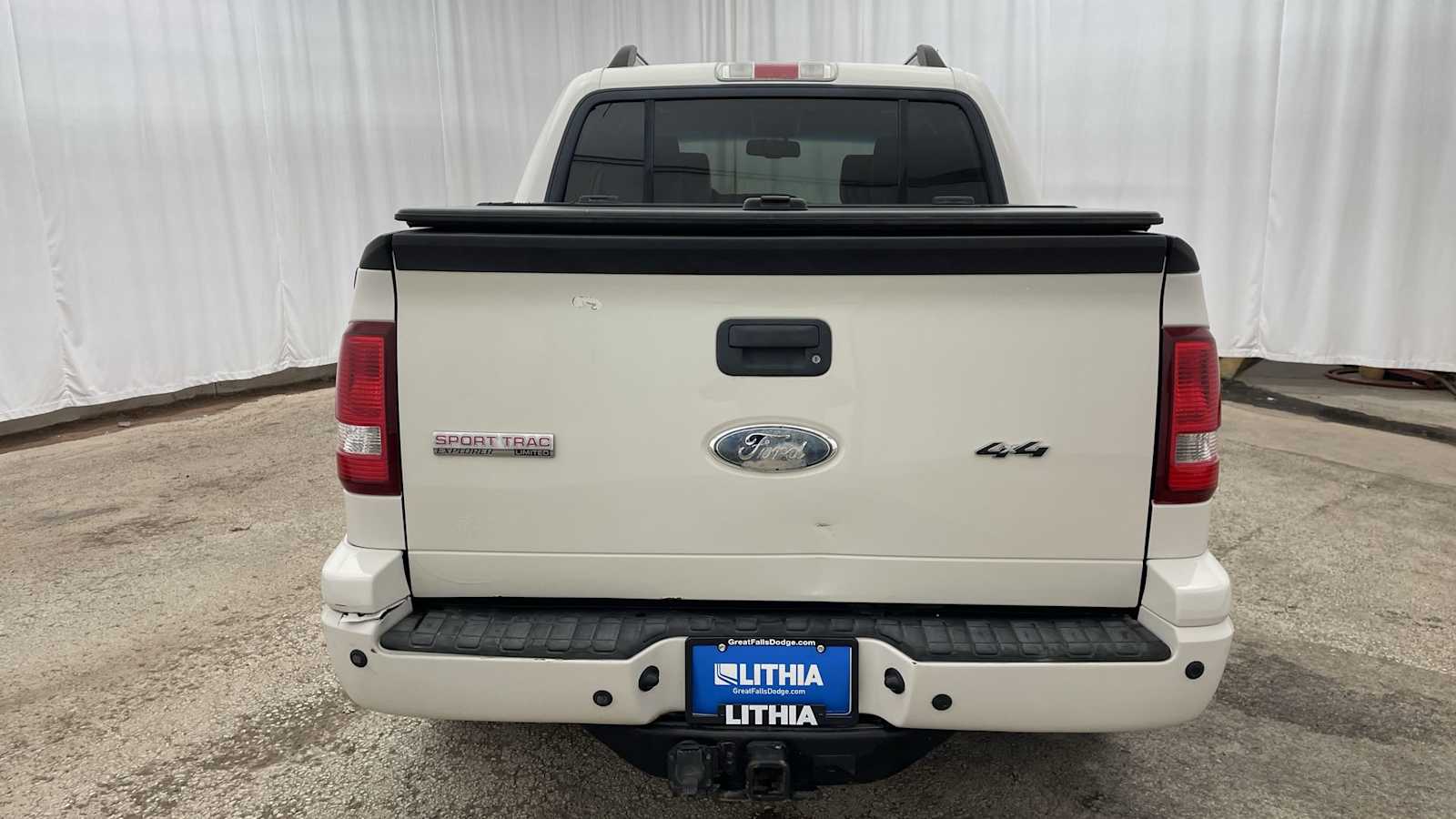 Thumbnail: 2008 Ford Explorer Sport Trac - 30