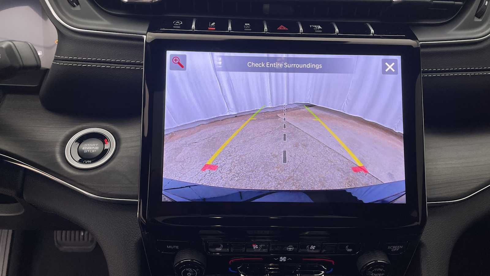 Thumbnail: 2025 Jeep Grand Cherokee - 5