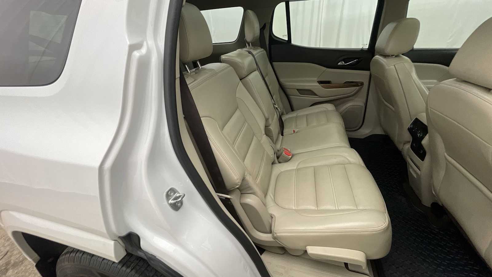 Thumbnail: 2017 GMC Acadia - 11