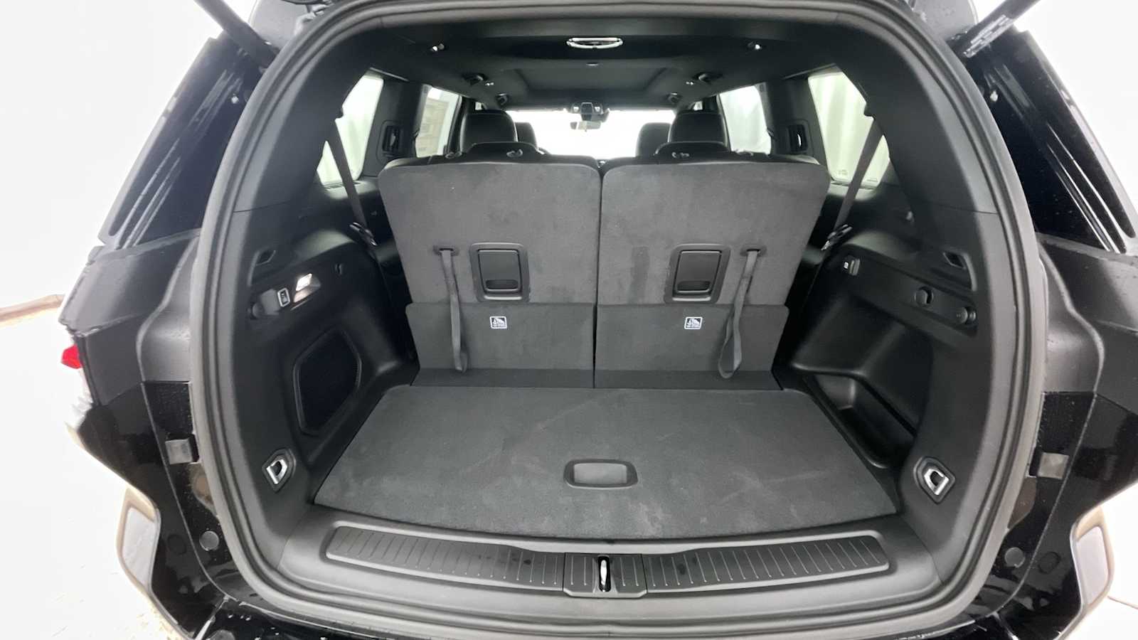 Thumbnail: 2025 Jeep Grand Cherokee - 33