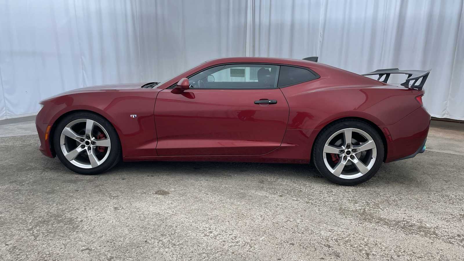 Thumbnail: 2017 Chevrolet Camaro - 28
