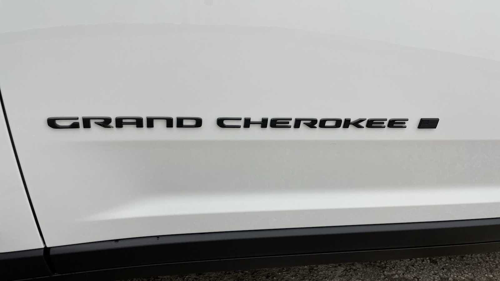 Thumbnail: 2025 Jeep Grand Cherokee - 43