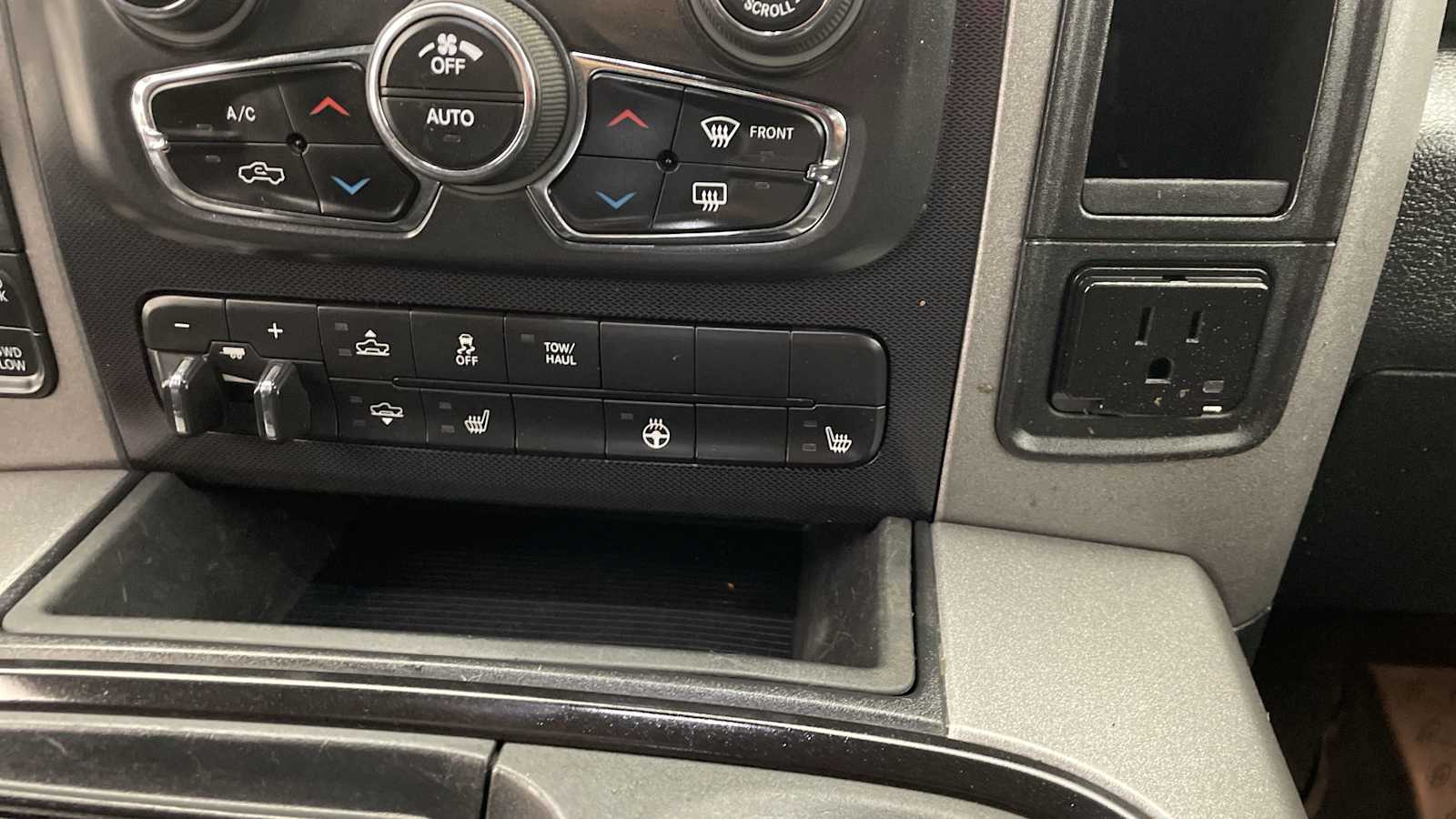 Thumbnail: 2017 RAM 1500 - 25