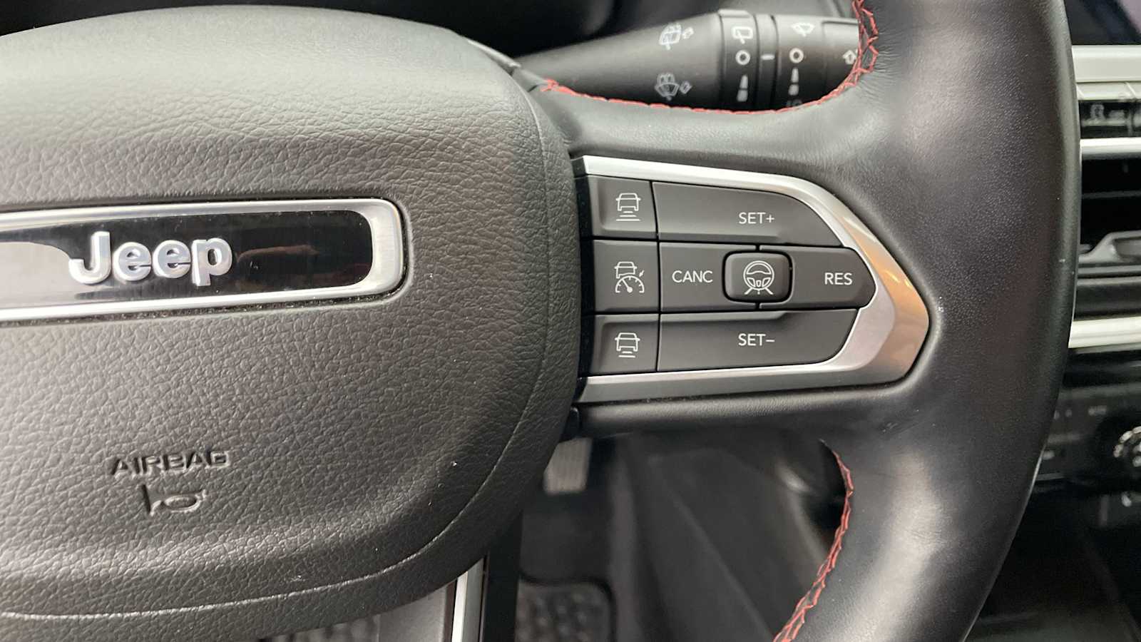 Thumbnail: 2022 Jeep Compass - 14