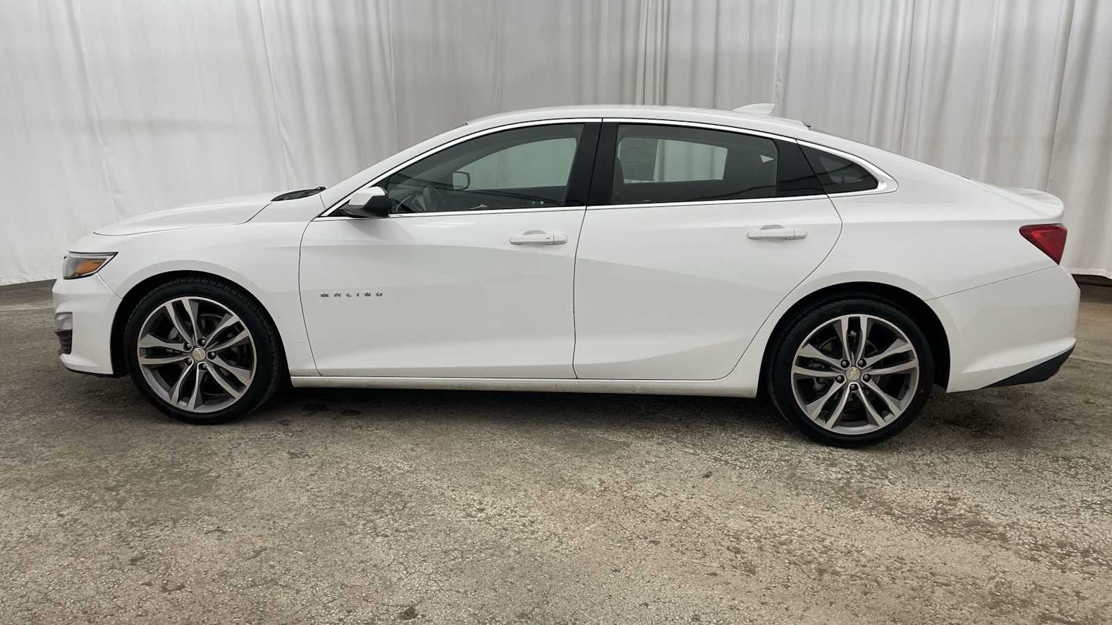 Thumbnail: 2023 Chevrolet Malibu - 29