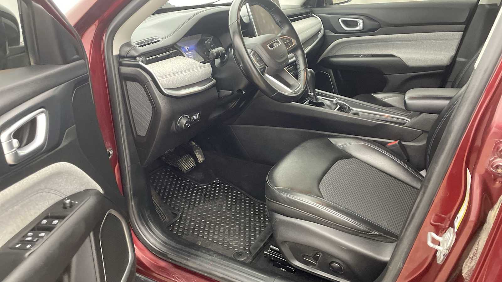 Thumbnail: 2022 Jeep Compass - 2