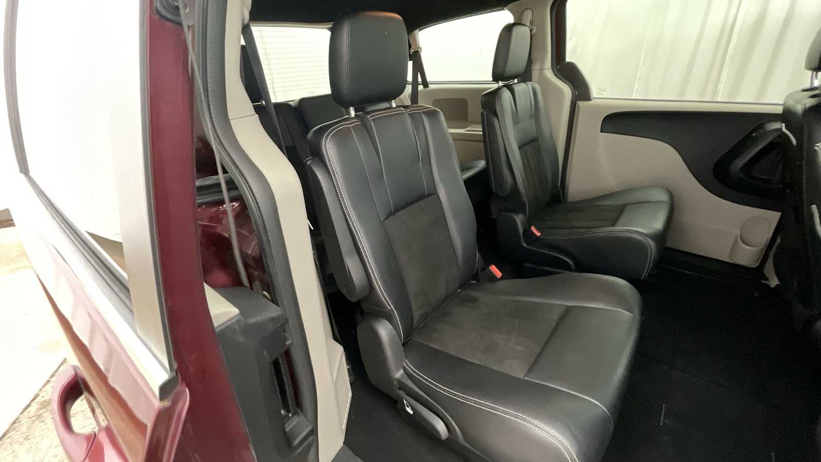 Thumbnail: 2019 Dodge Grand Caravan - 9