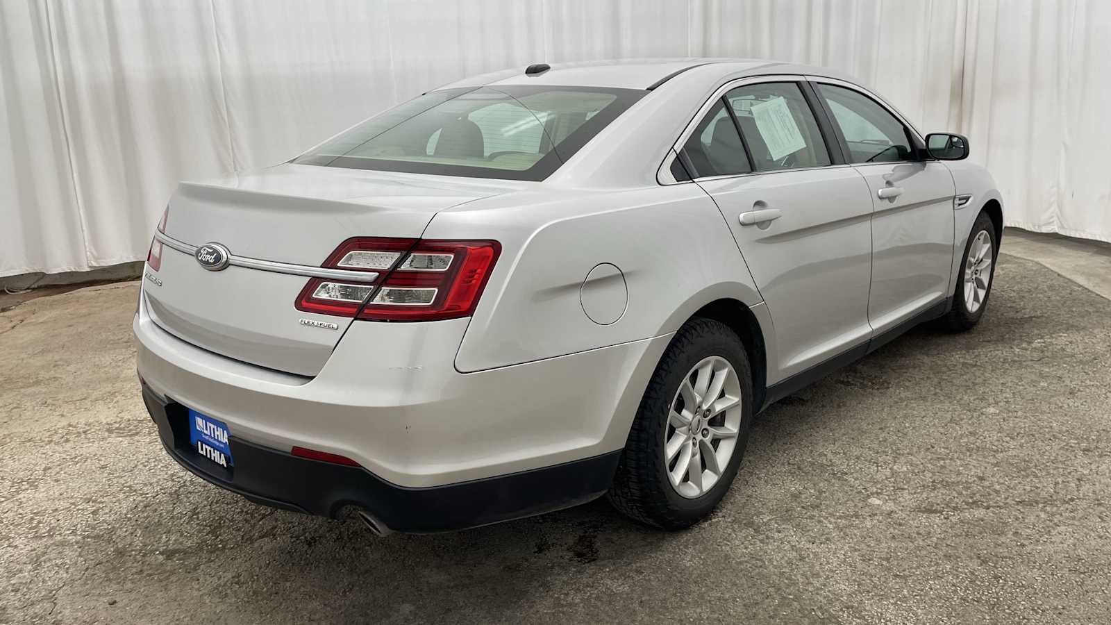 Thumbnail: 2013 Ford Taurus - 30