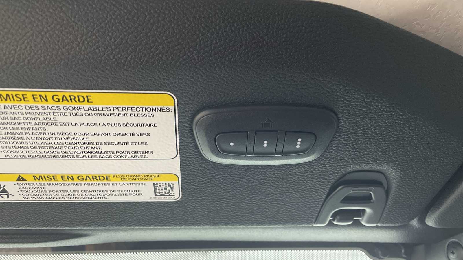 Thumbnail: 2025 Jeep Gladiator - 24