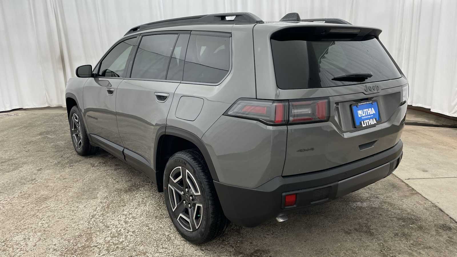 Thumbnail: 2026 Jeep Cherokee - 30