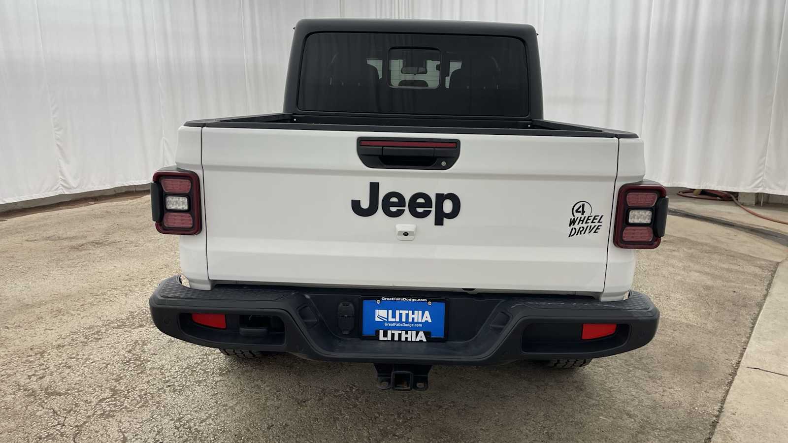 Thumbnail: 2023 Jeep Gladiator - 33