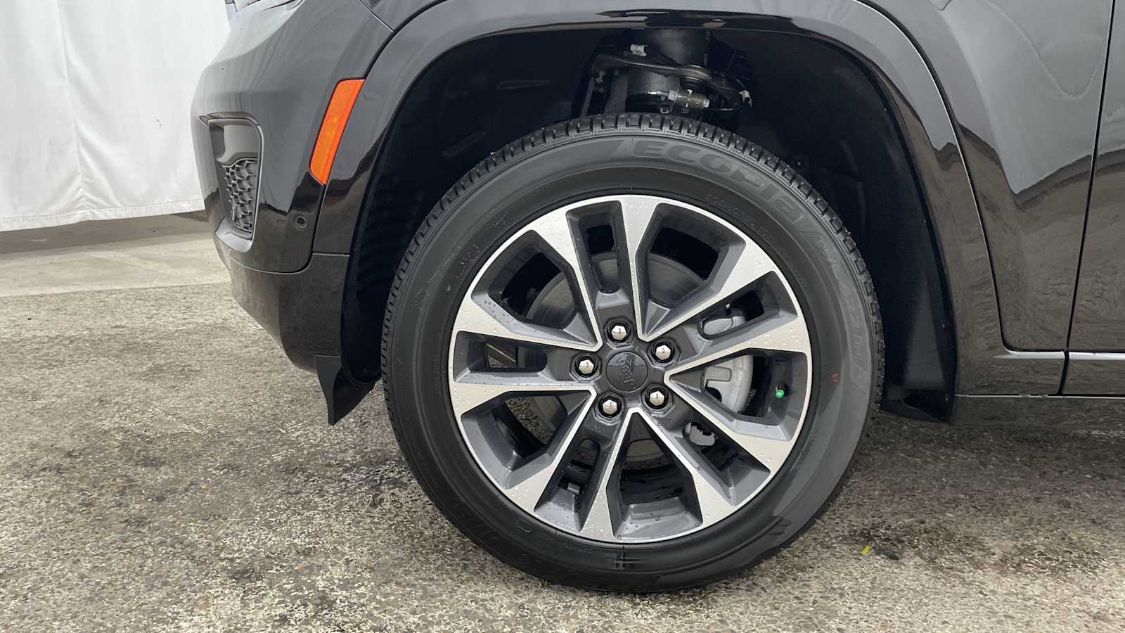 Thumbnail: 2025 Jeep Grand Cherokee - 46