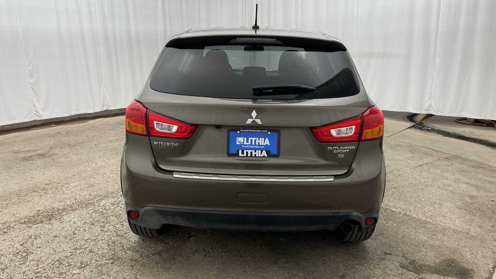 Thumbnail: 2016 Mitsubishi Outlander Sport - 28