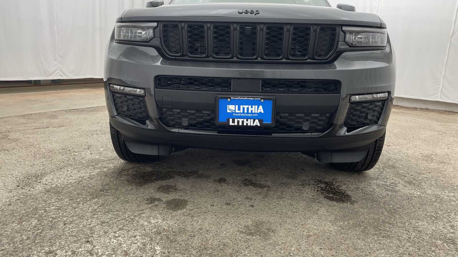 Thumbnail: 2025 Jeep Grand Cherokee - 42