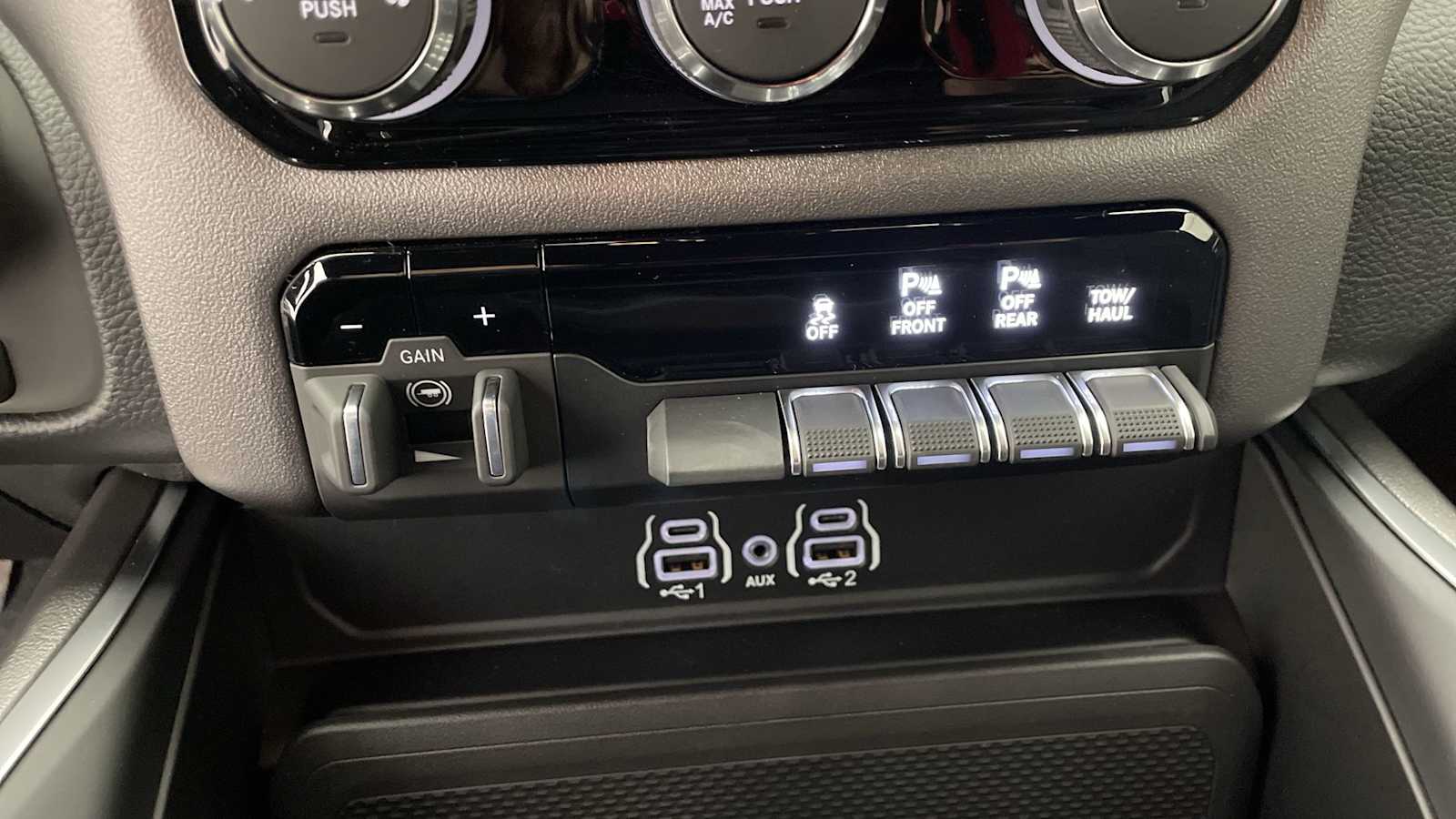 Thumbnail: 2026 RAM 1500 - 22