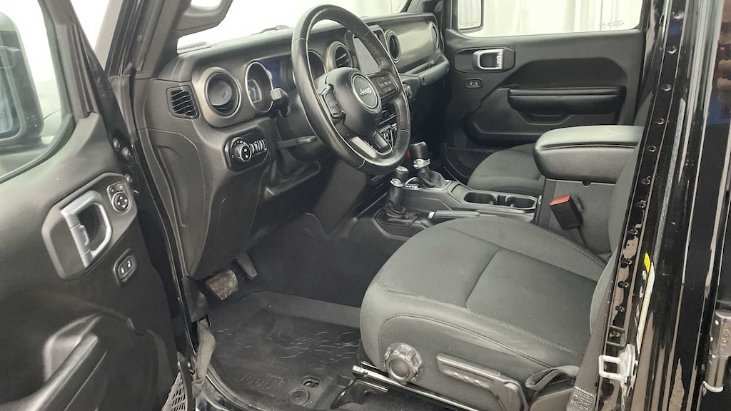 Used 2021 Jeep Gladiator Sport Truck Crew Cab