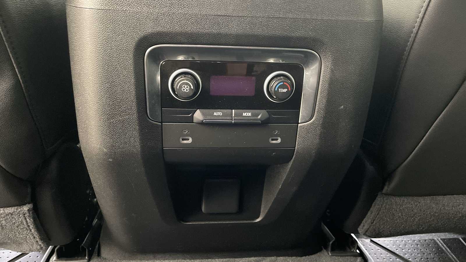 Thumbnail: 2021 Chevrolet Tahoe - 26