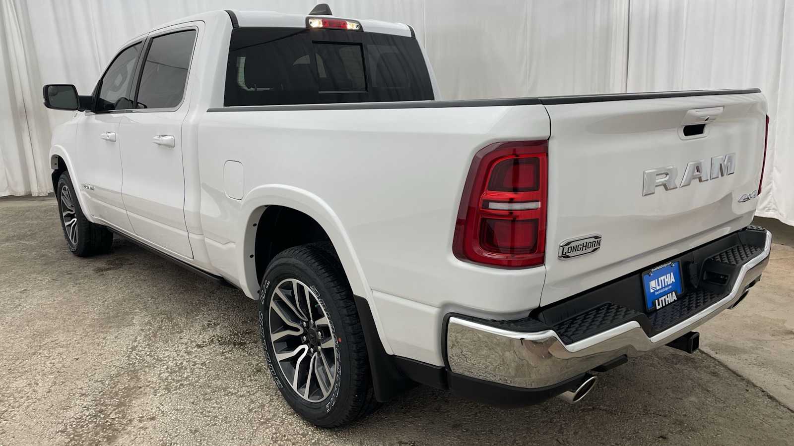 Thumbnail: 2026 RAM 1500 - 33