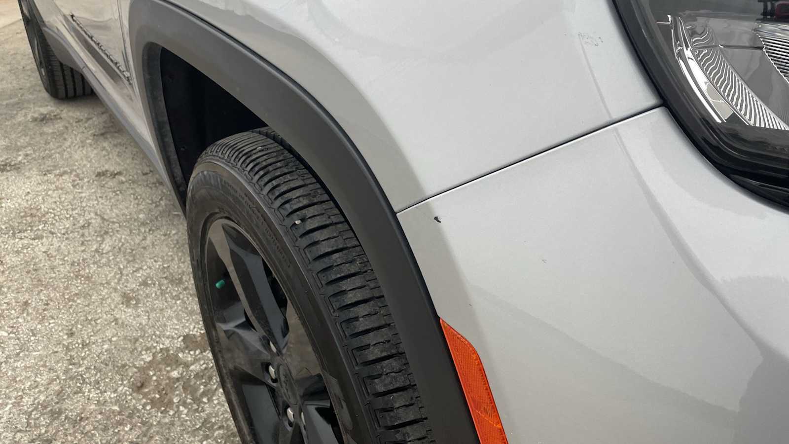 Thumbnail: 2024 Jeep Grand Cherokee - 40