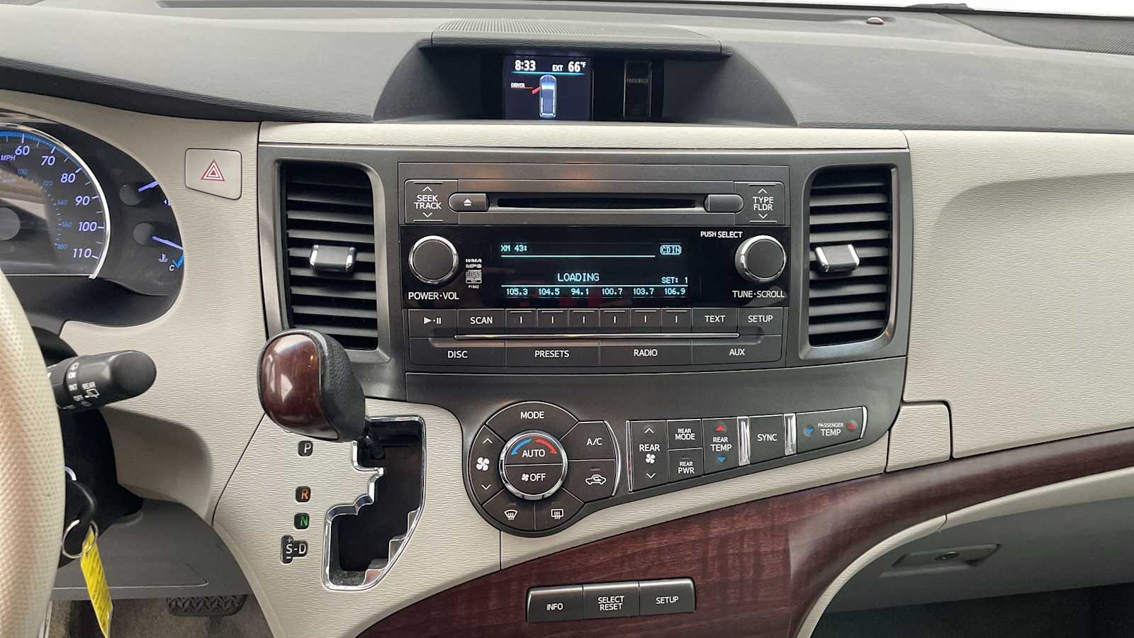 Thumbnail: 2013 Toyota Sienna - 18