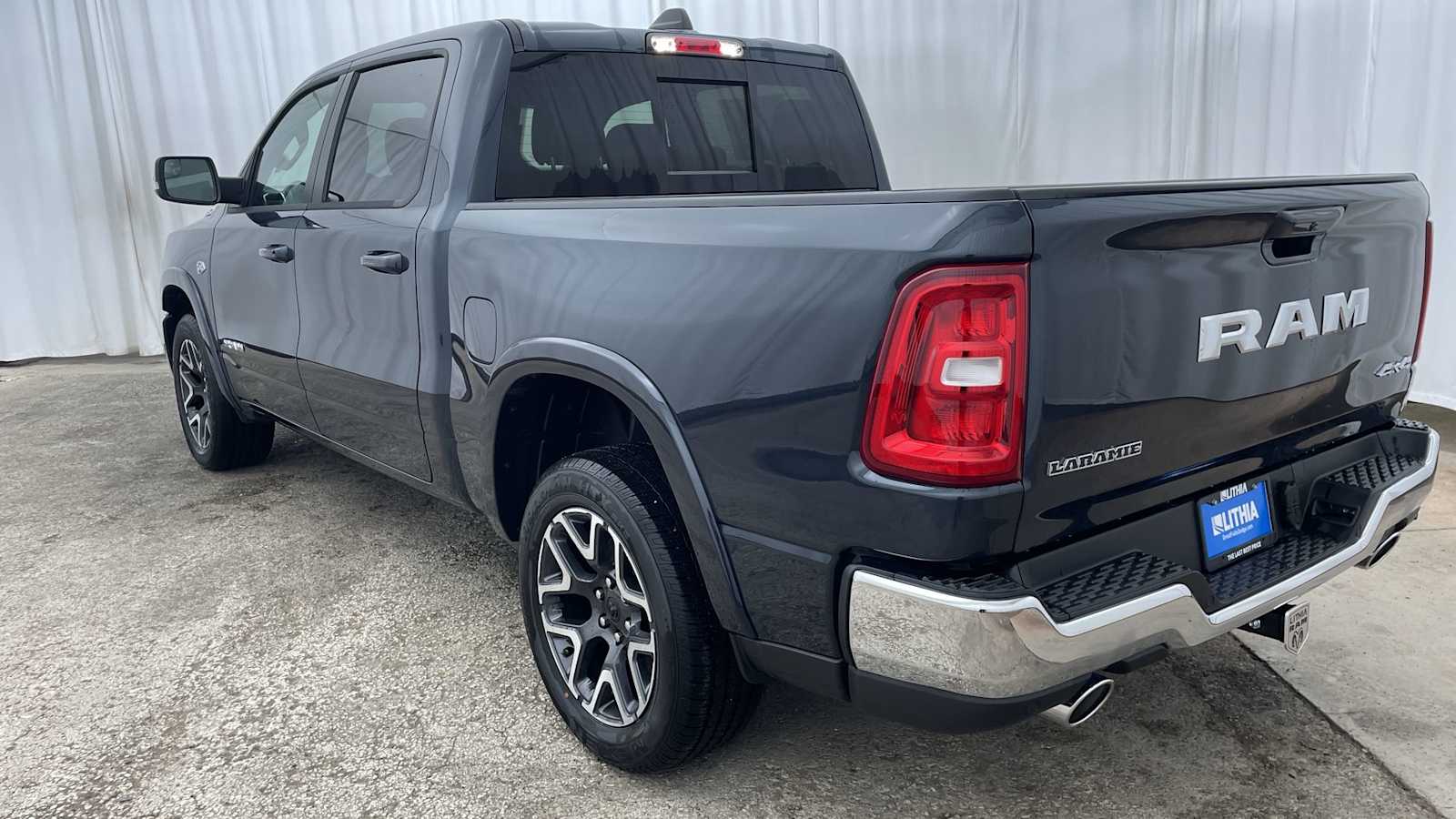 Thumbnail: 2026 RAM 1500 - 32