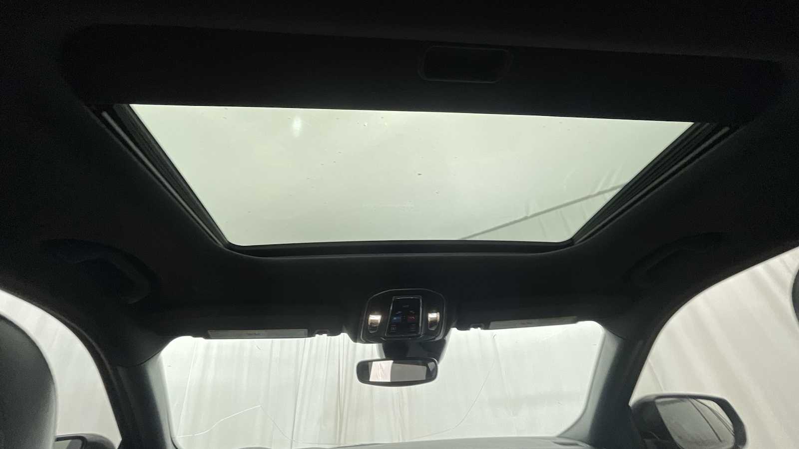 Thumbnail: 2023 Jeep Grand Cherokee - 8