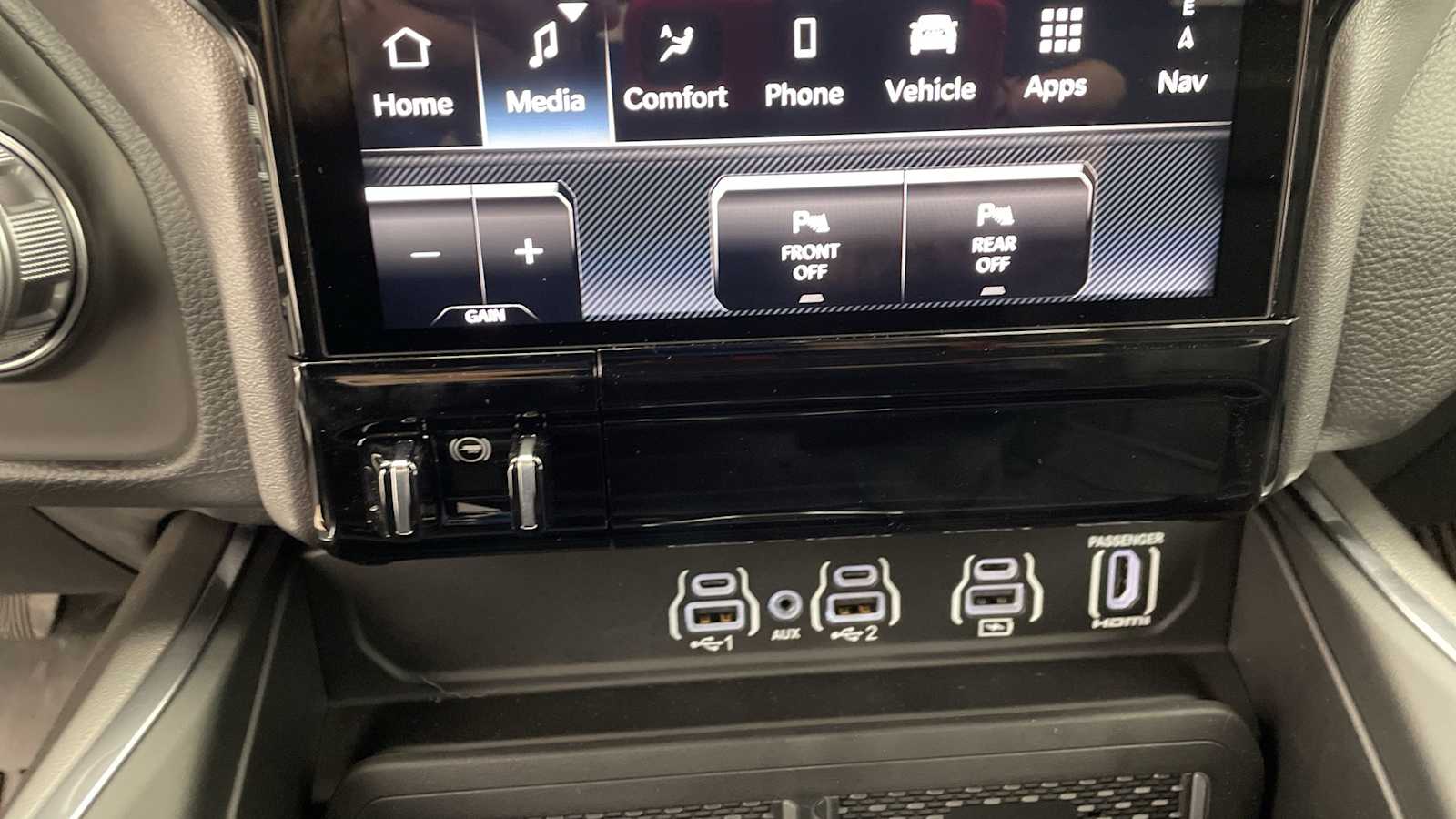 Thumbnail: 2026 RAM 1500 - 23