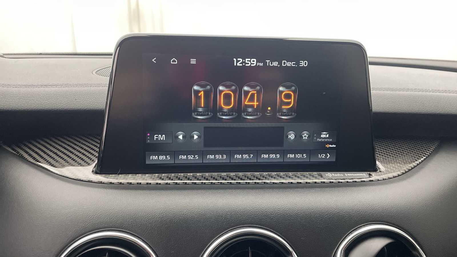 Thumbnail: 2019 Kia Stinger - 19