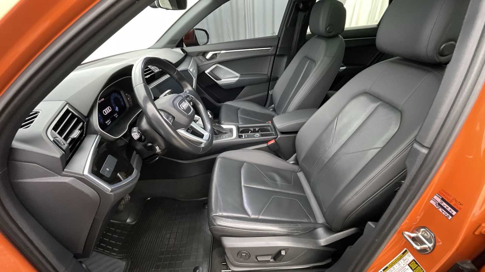 Thumbnail: 2021 Audi Q3 - 6