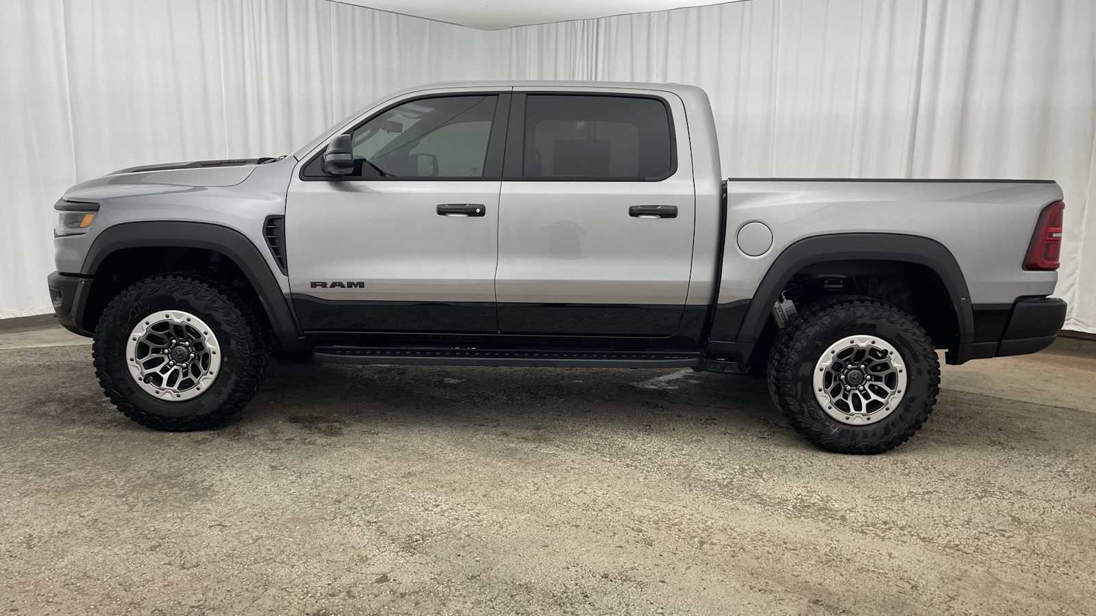 Thumbnail: 2026 RAM 1500 - 34