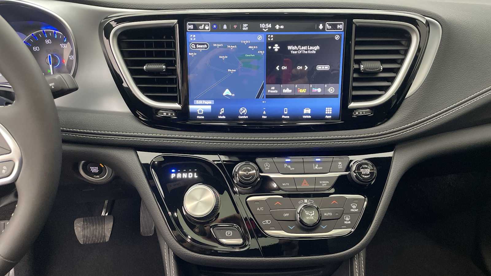 Thumbnail: 2026 Chrysler Pacifica - 20