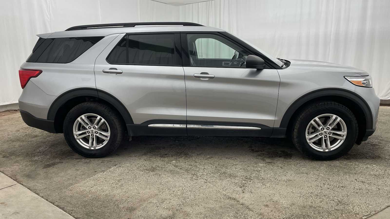 Thumbnail: 2022 Ford Explorer - 38