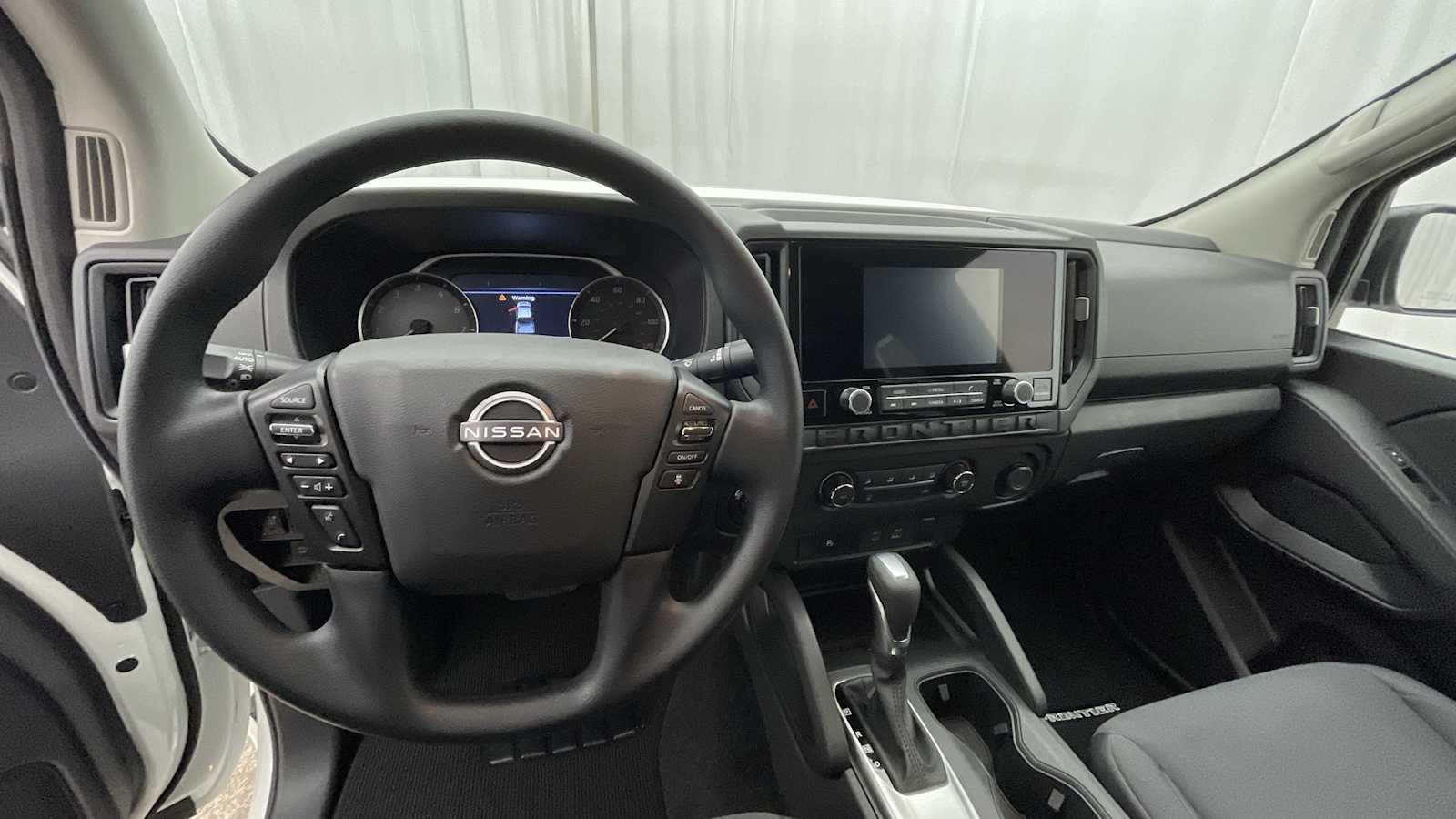 Thumbnail: 2025 Nissan Frontier - 3