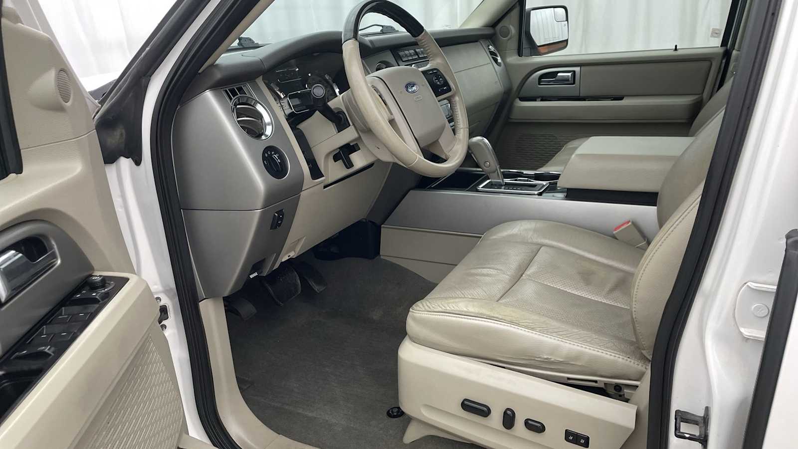 Used 2014 Ford Expedition Limited with VIN 1FMJU2A56EEF31434 for sale in Great Falls, MT