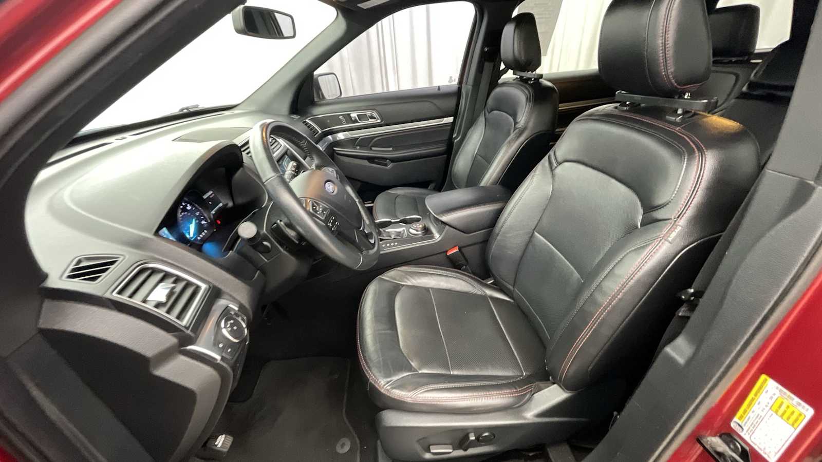 Thumbnail: 2019 Ford Explorer - 6