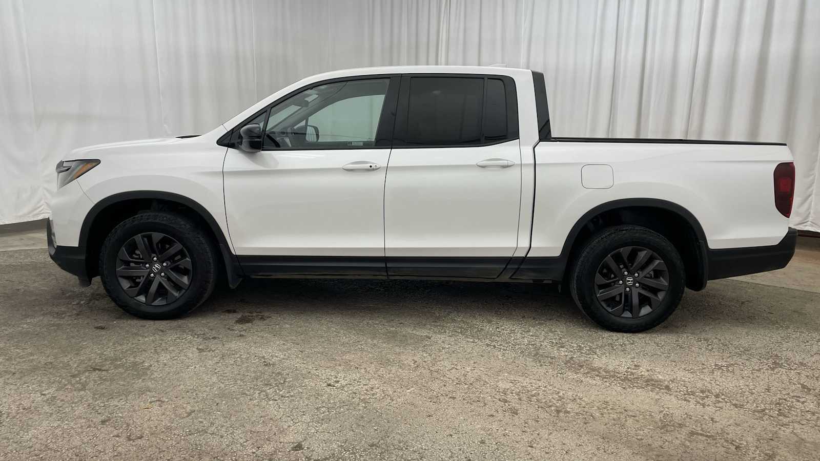 Thumbnail: 2023 Honda Ridgeline - 28