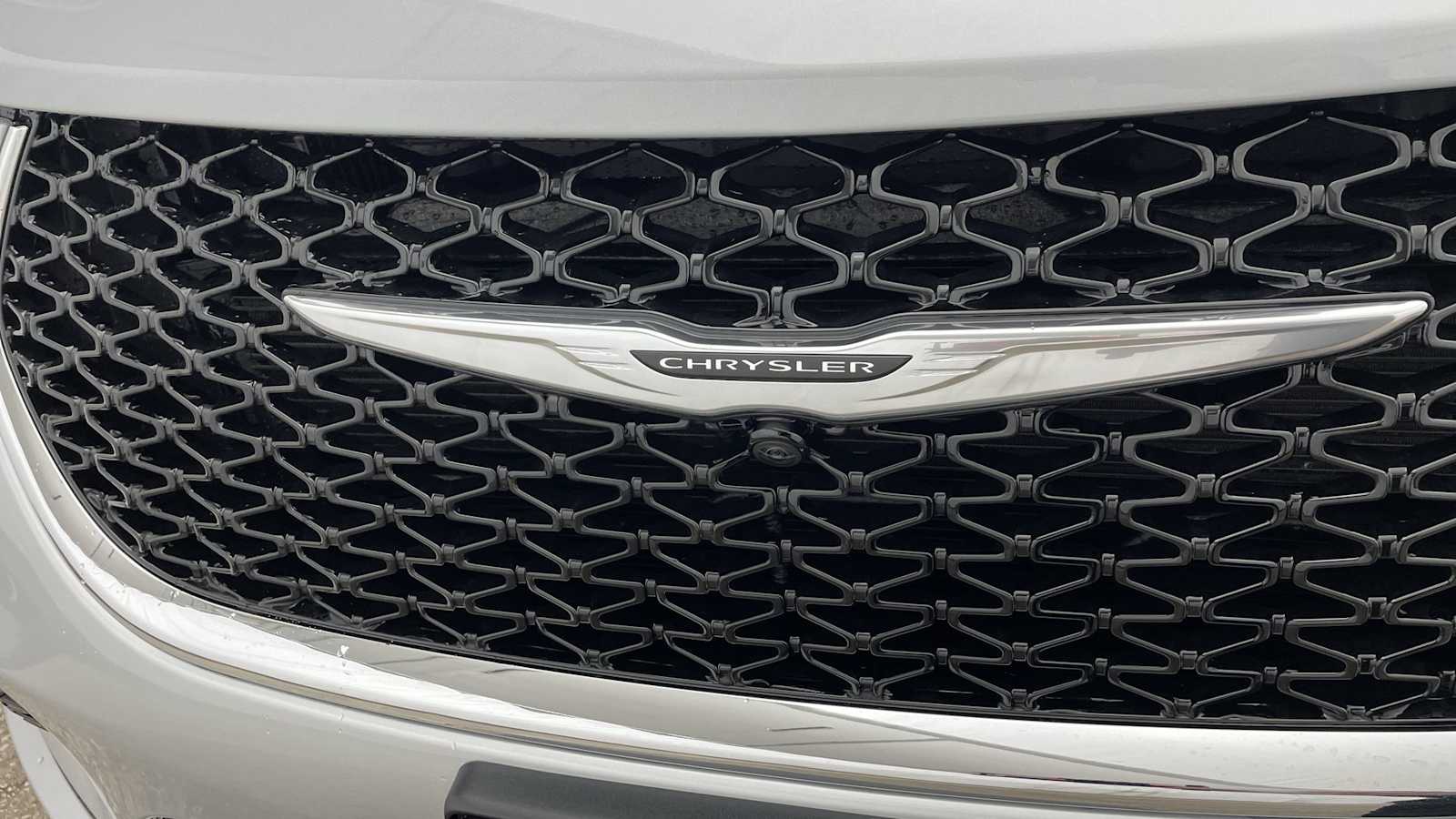 Thumbnail: 2026 Chrysler Pacifica - 44