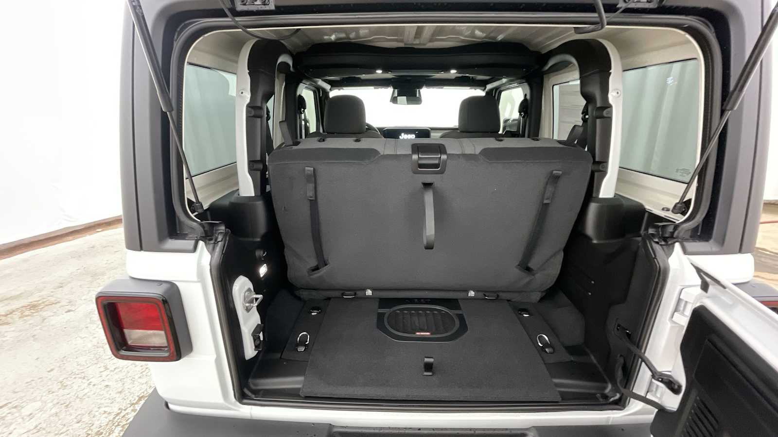 Thumbnail: 2026 Jeep Wrangler - 29