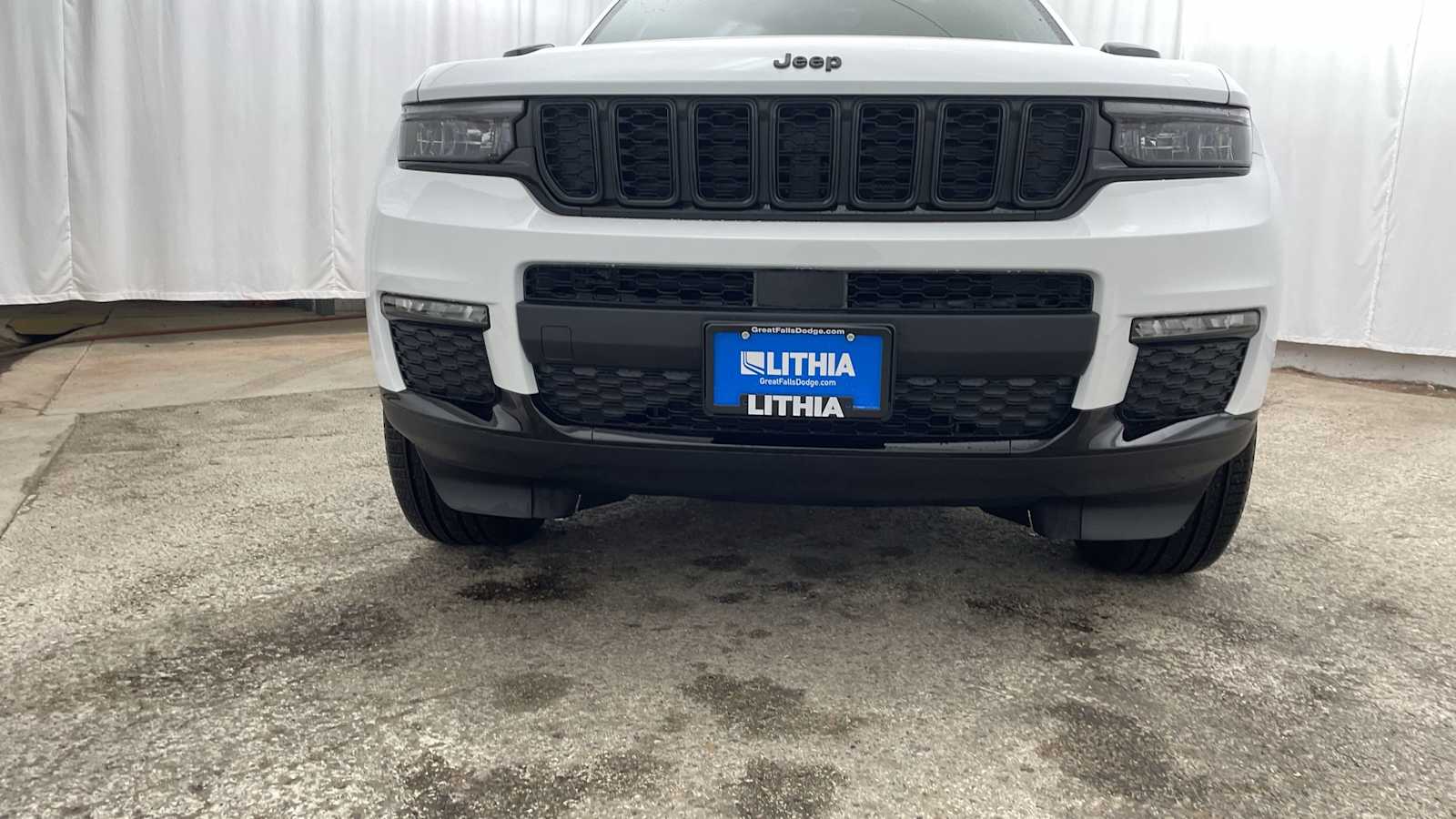 Thumbnail: 2025 Jeep Grand Cherokee - 42