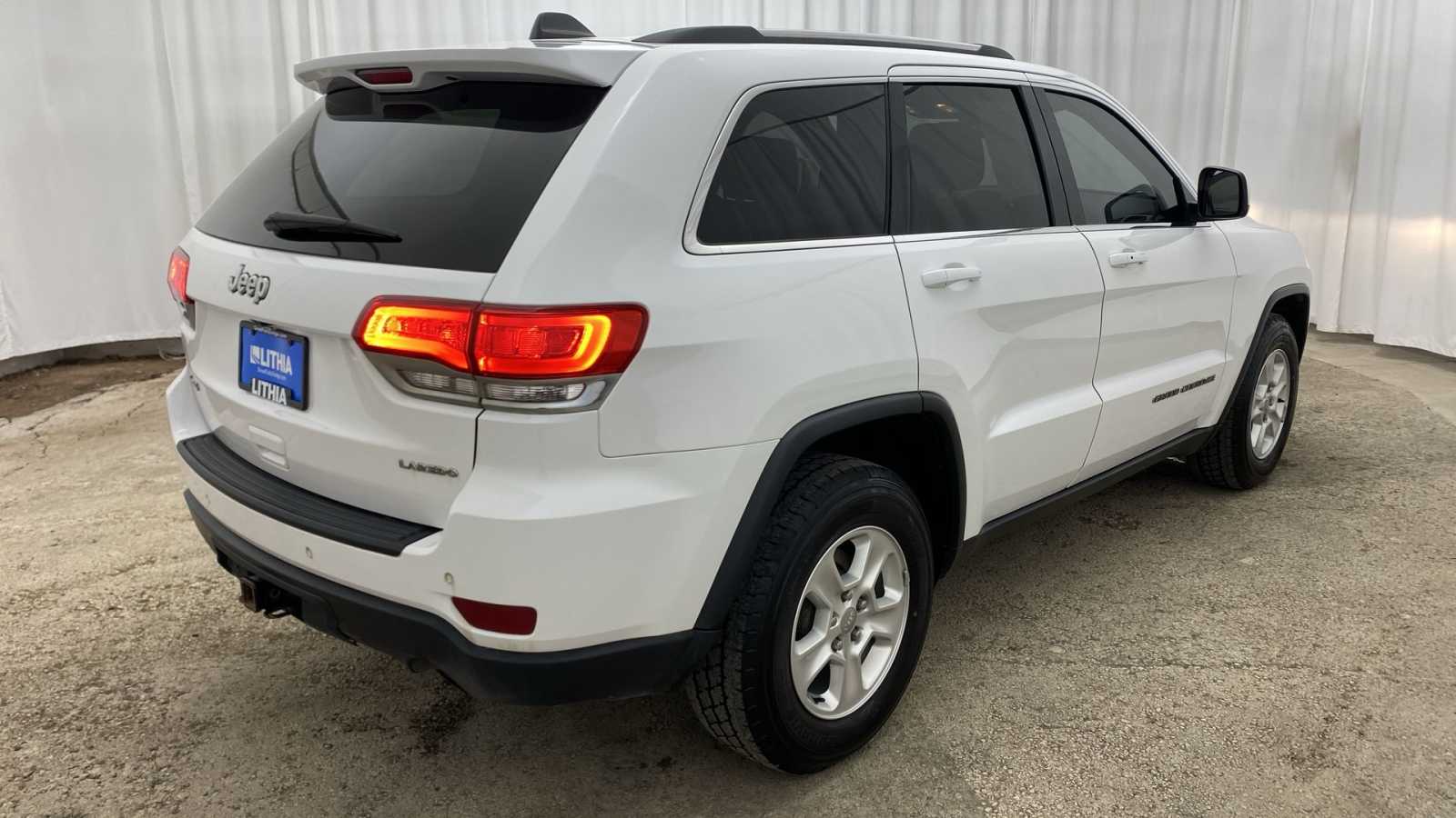 Thumbnail: 2017 Jeep Grand Cherokee - 14