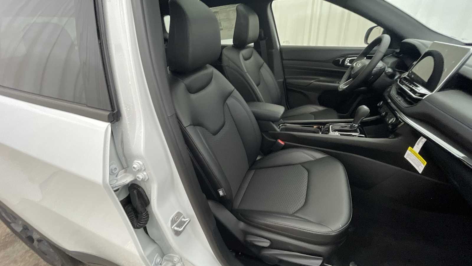 Thumbnail: 2026 Jeep Compass - 12