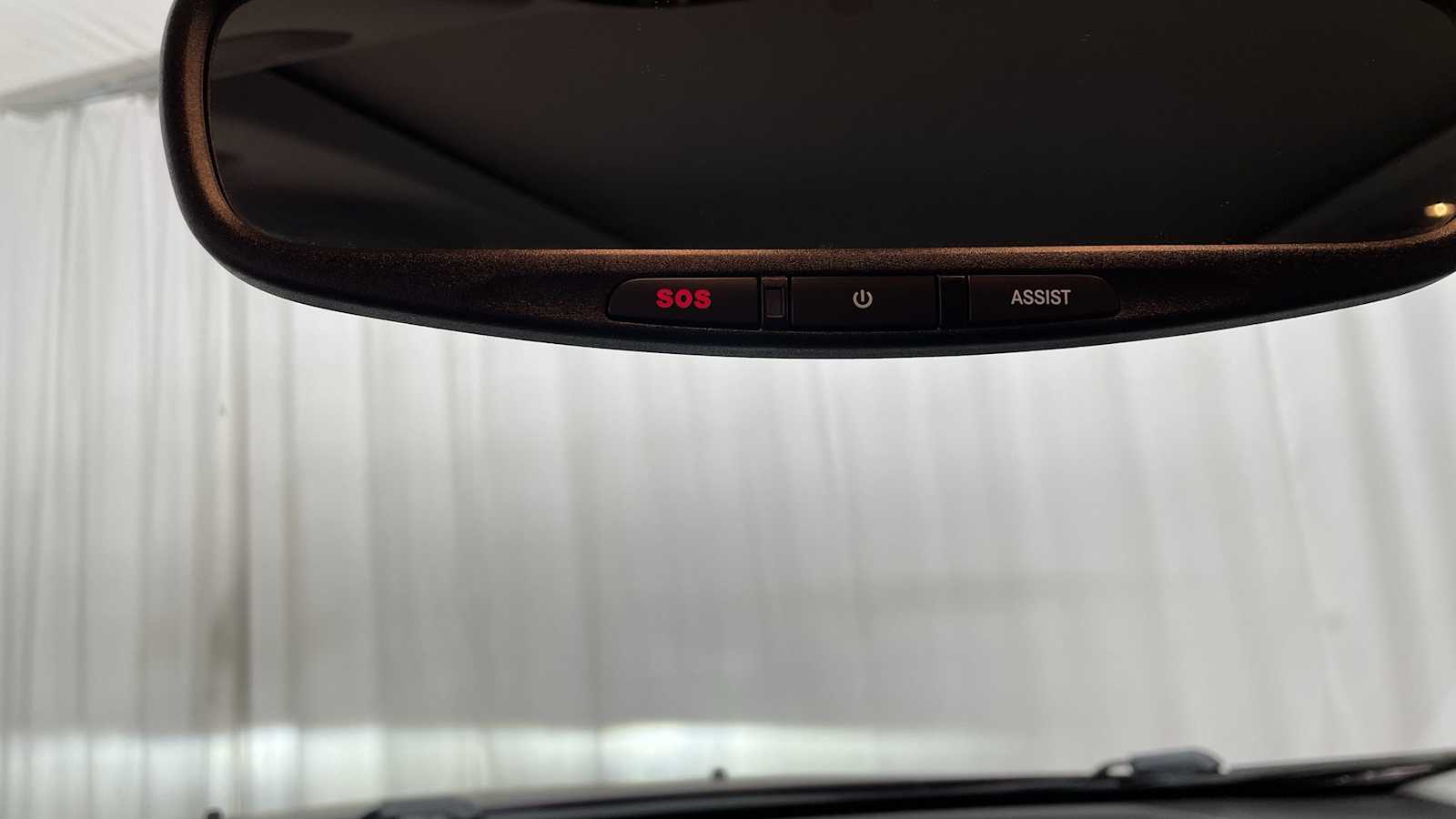 Thumbnail: 2020 Jeep Cherokee - 25