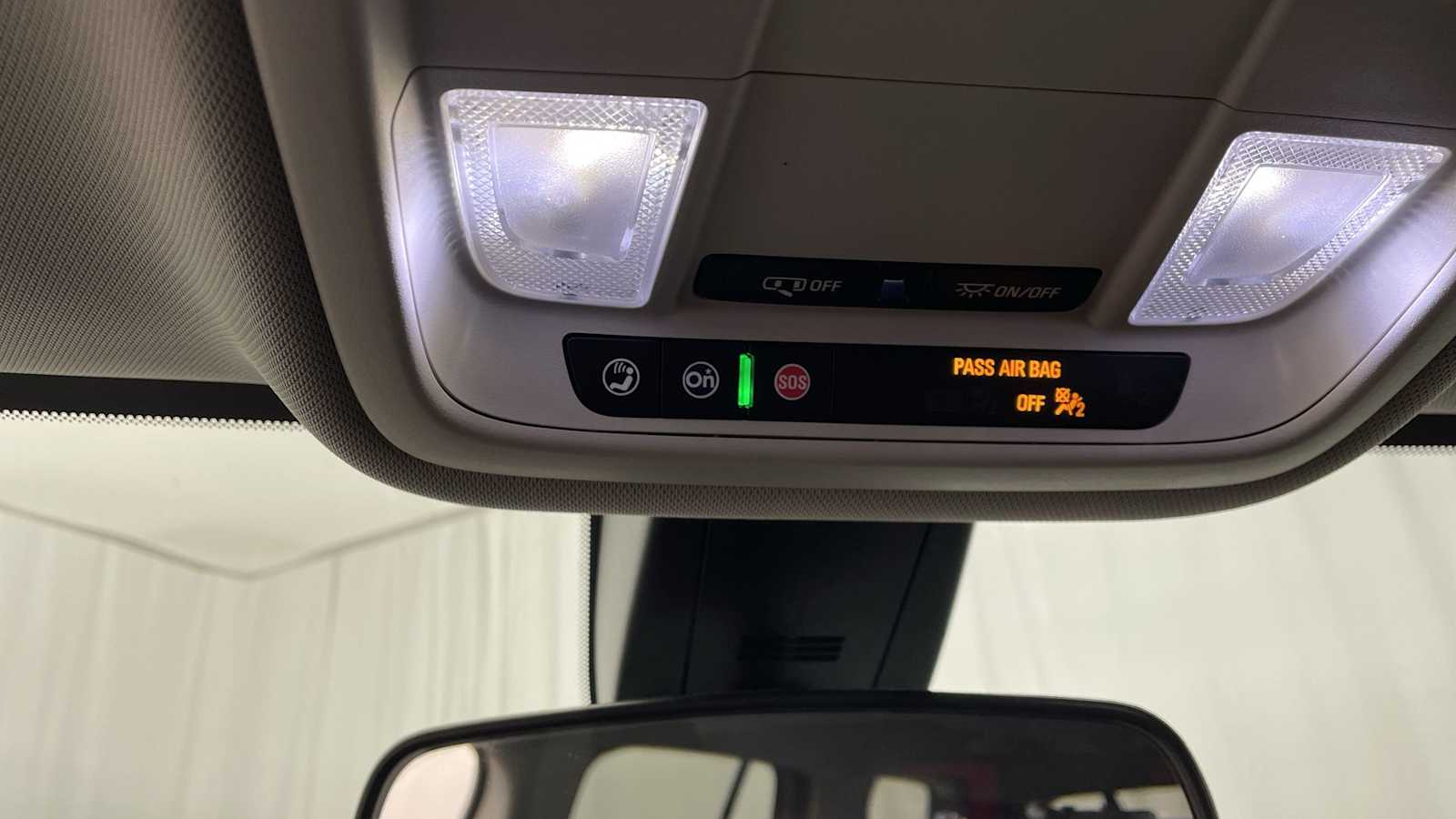 Thumbnail: 2020 Chevrolet Traverse - 23