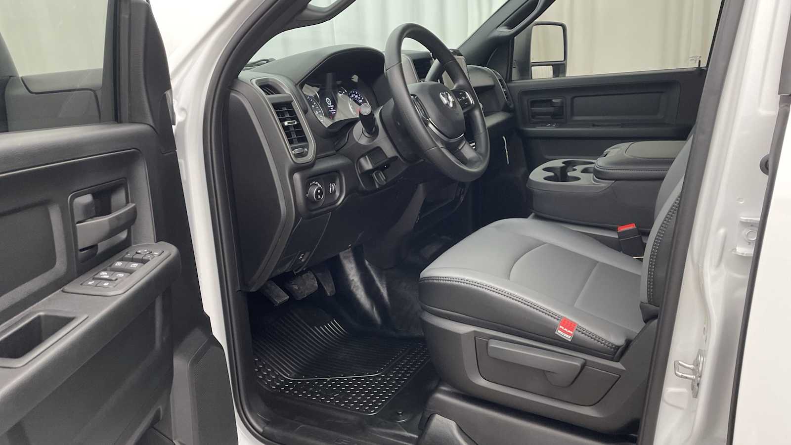 Thumbnail: 2026 RAM 3500 - 2