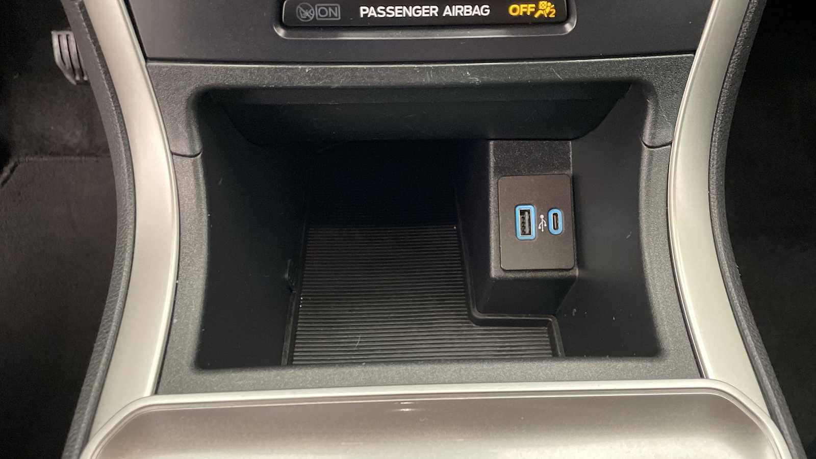 Thumbnail: 2024 Ford Edge - 18