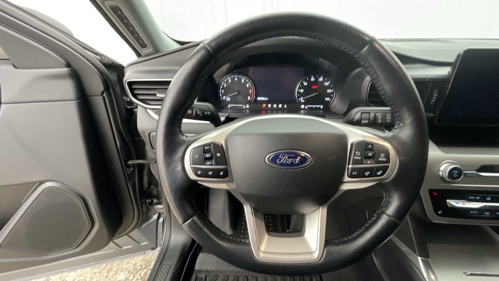 Thumbnail: 2022 Ford Explorer - 12